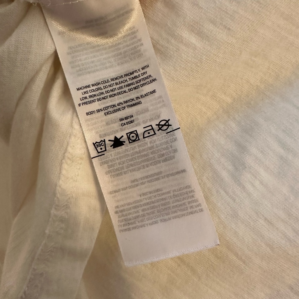 Columbia white collared tee NWOT - Picture 5 of 6